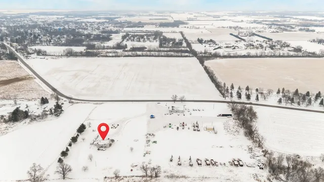 $575,000 | 1531 Waukau Road, Omro, WI 54963