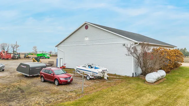$575,000 | 1531 Waukau Road, Omro, WI 54963