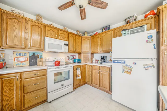 $575,000 | 1531 Waukau Road, Omro, WI 54963