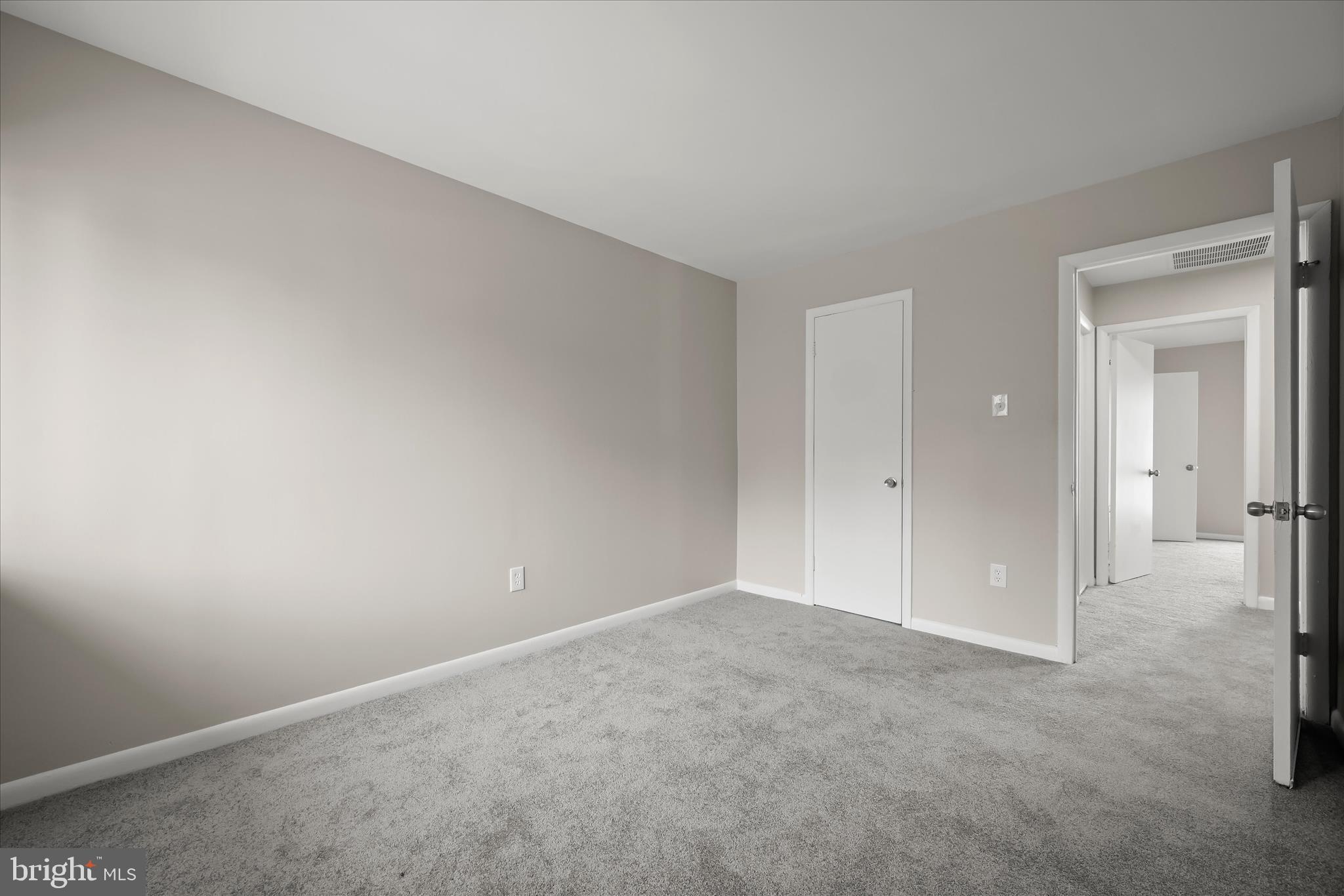 8869 Tamebird Court, Unit D T22 Columbia, MD 21045 - Photo 28 of 39 Bedroom 3