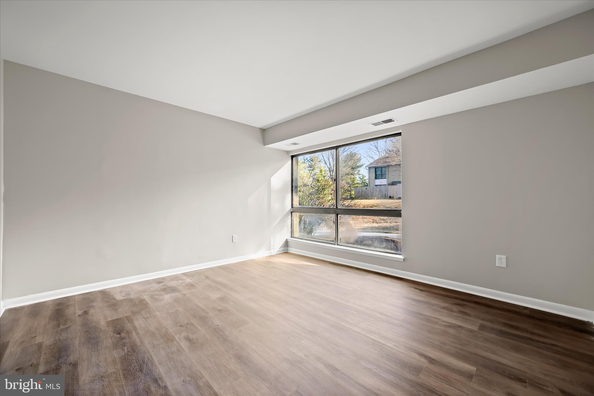 8869 Tamebird Court, Unit D T22 Columbia, MD 21045 - Photo 9 of 39 Picture window