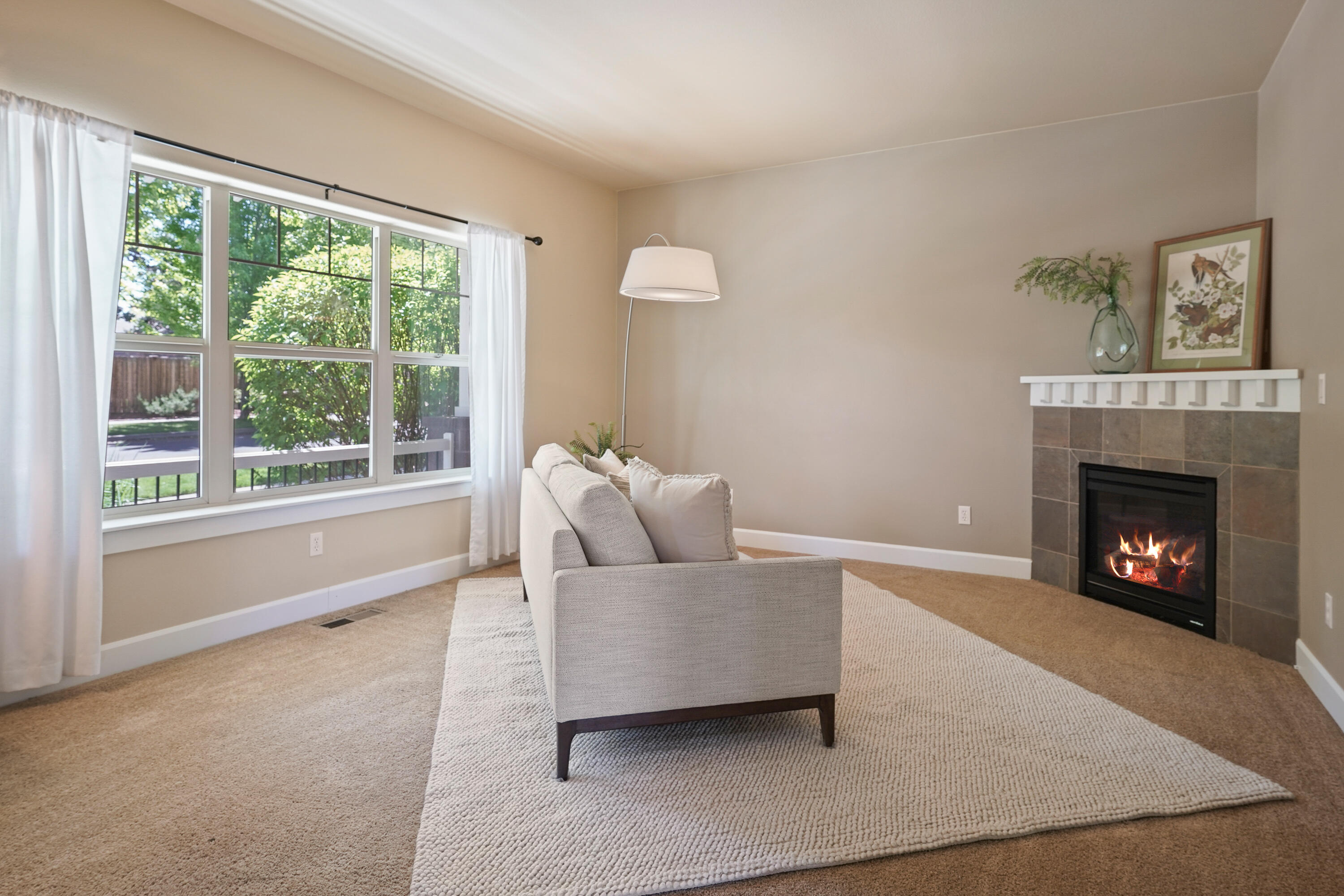 62777 Hawkview Road Bend, OR 97701 - Photo 6 of 41 DSC00228
