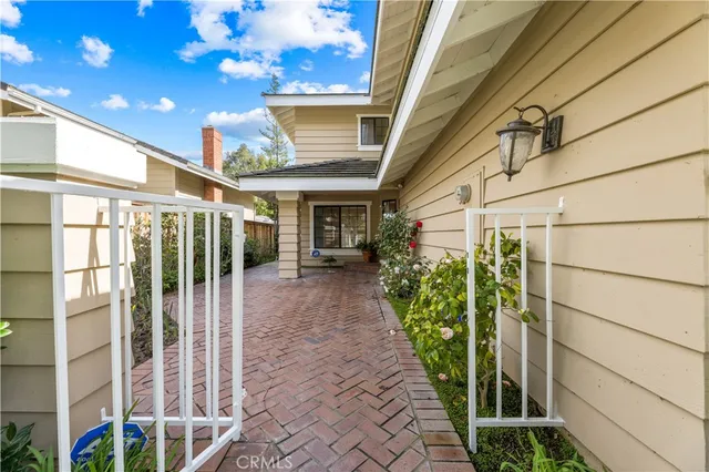 a view of a pathway along a building