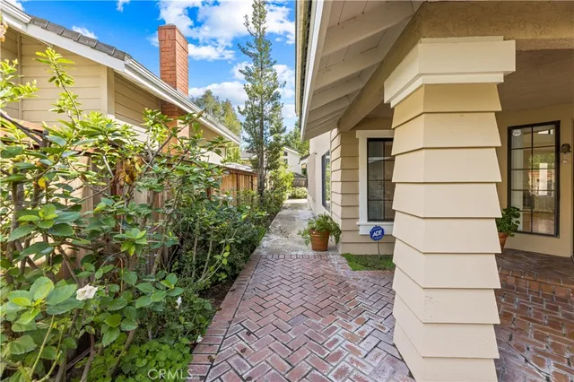 a view of a pathway of a building