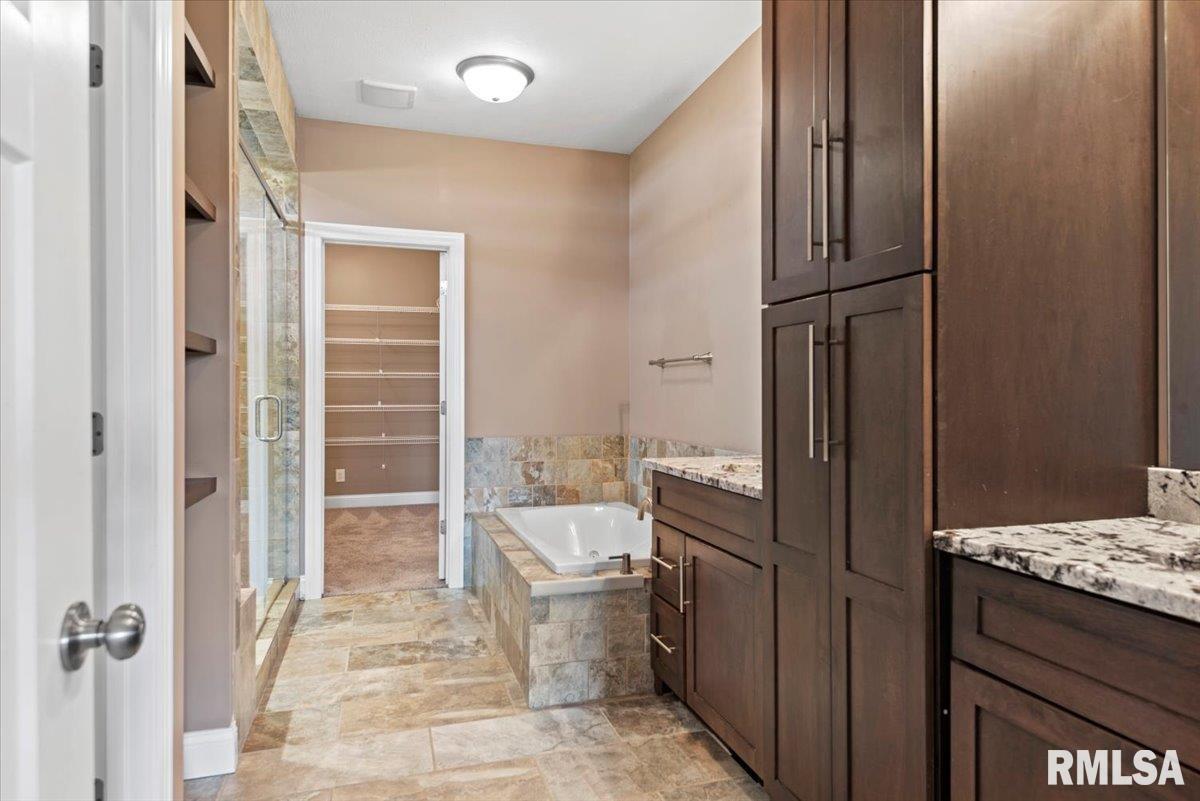 825 Nine Rock Road Sherman, IL 62684 - Photo 23 of 67 Gallery Image 23