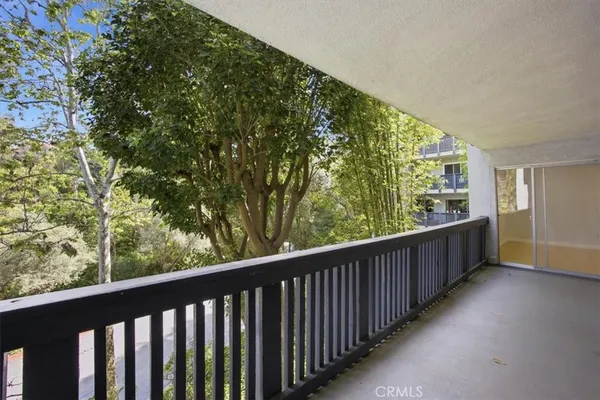 $3,400 | 3604 West Estates Lane, Unit 201, Rolling Hills Estates, CA 90274