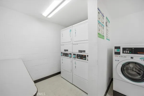 $3,400 | 3604 West Estates Lane, Unit 201, Rolling Hills Estates, CA 90274