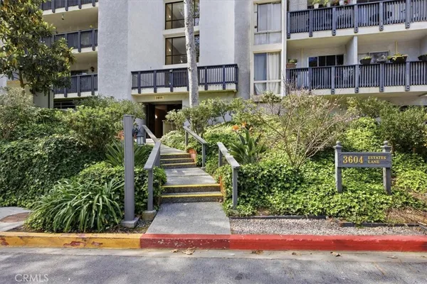$3,400 | 3604 West Estates Lane, Unit 201, Rolling Hills Estates, CA 90274
