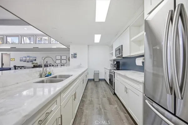 $3,400 | 3604 West Estates Lane, Unit 201, Rolling Hills Estates, CA 90274