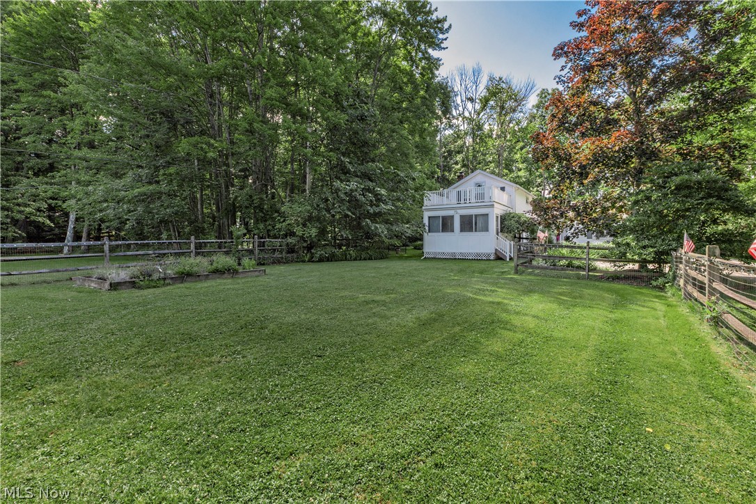 15879 Hemlock Road Chagrin Falls, OH 44022 - Photo 2 of 47