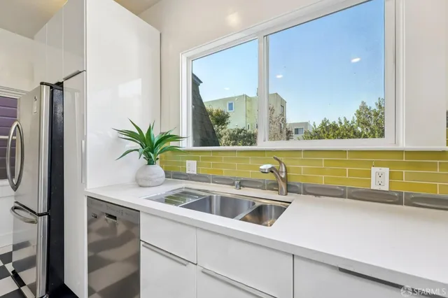 $949,000 | 178 Allison Street, San Francisco, CA 94112