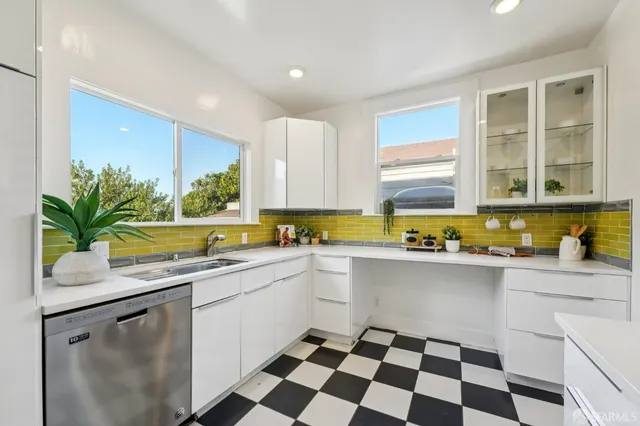 $949,000 | 178 Allison Street, San Francisco, CA 94112