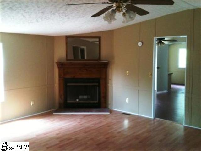 450 Rolling Hills Road Gray Court, SC 29645 - Photo 4 of 8