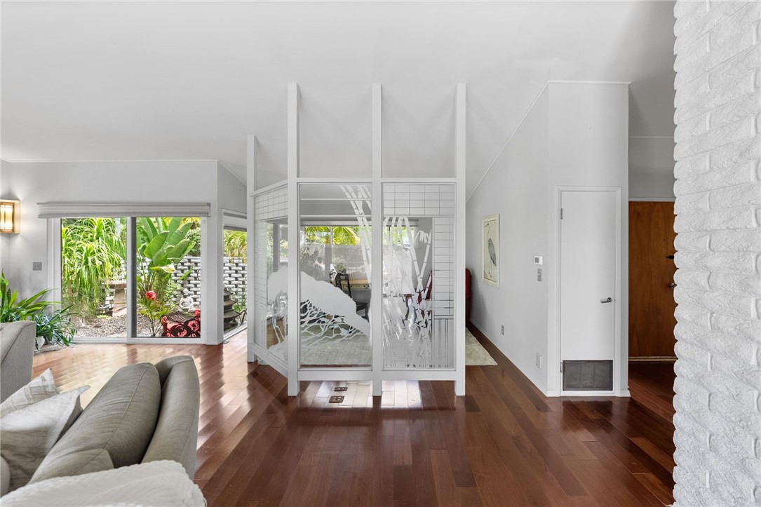 1773 Ivy Road Oceanside, CA 92054 - Photo 18 of 53 Artistic glass room divider
