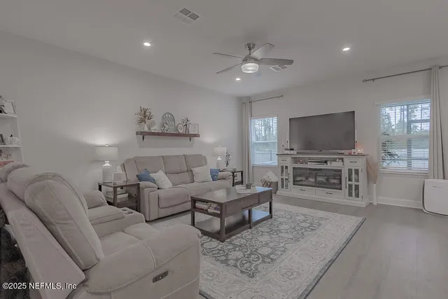 $2,950 | 217 Tower Court, St. Augustine, FL 32092