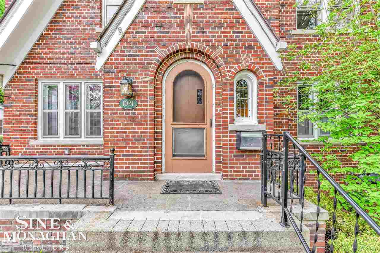 1021 Nottingham Road Grosse Pointe Park, MI 48230 - Photo 2 of 39