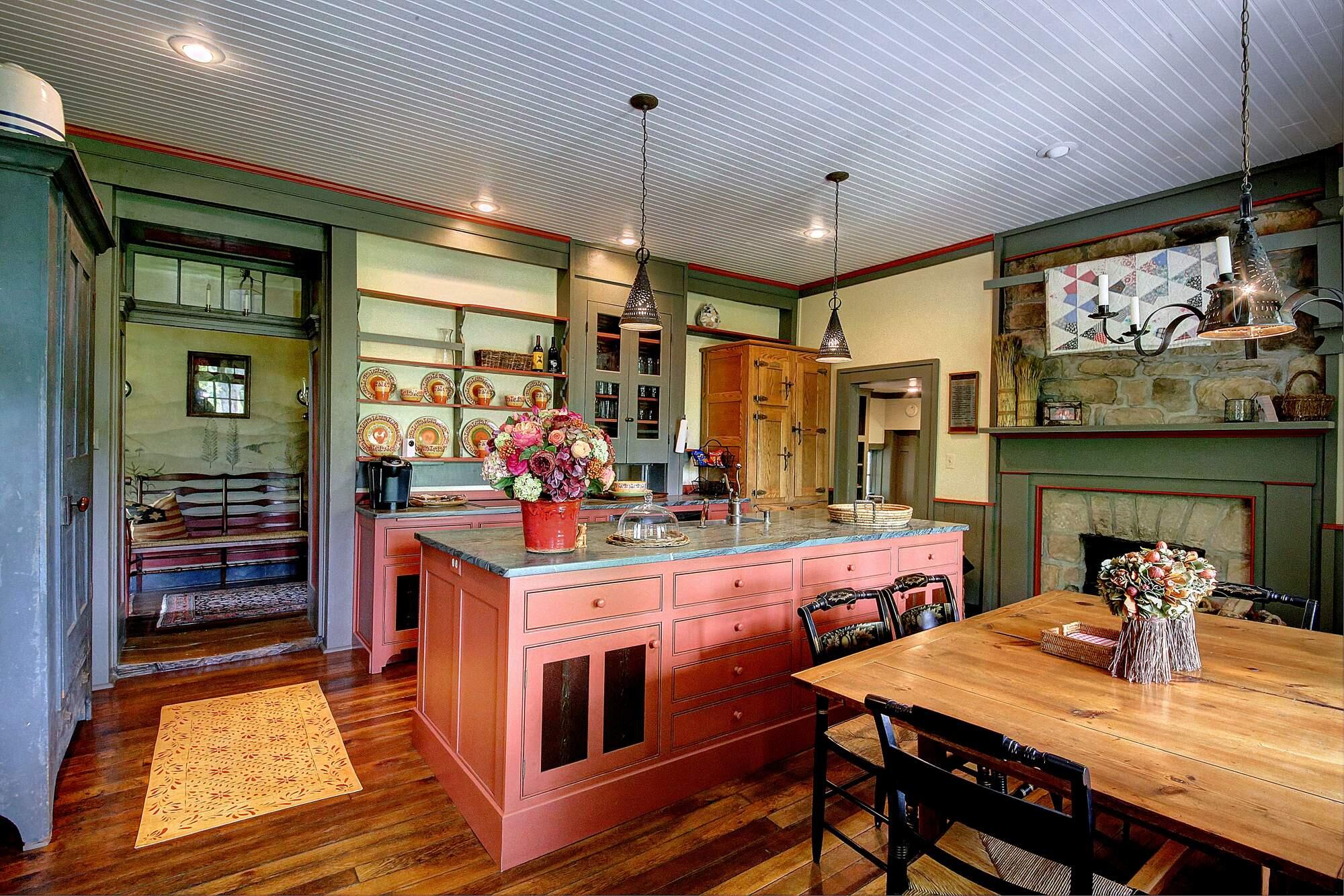 2717 Stone House Road Caldwell, WV 24925 - Photo 19 of 40 Gallery Image 19