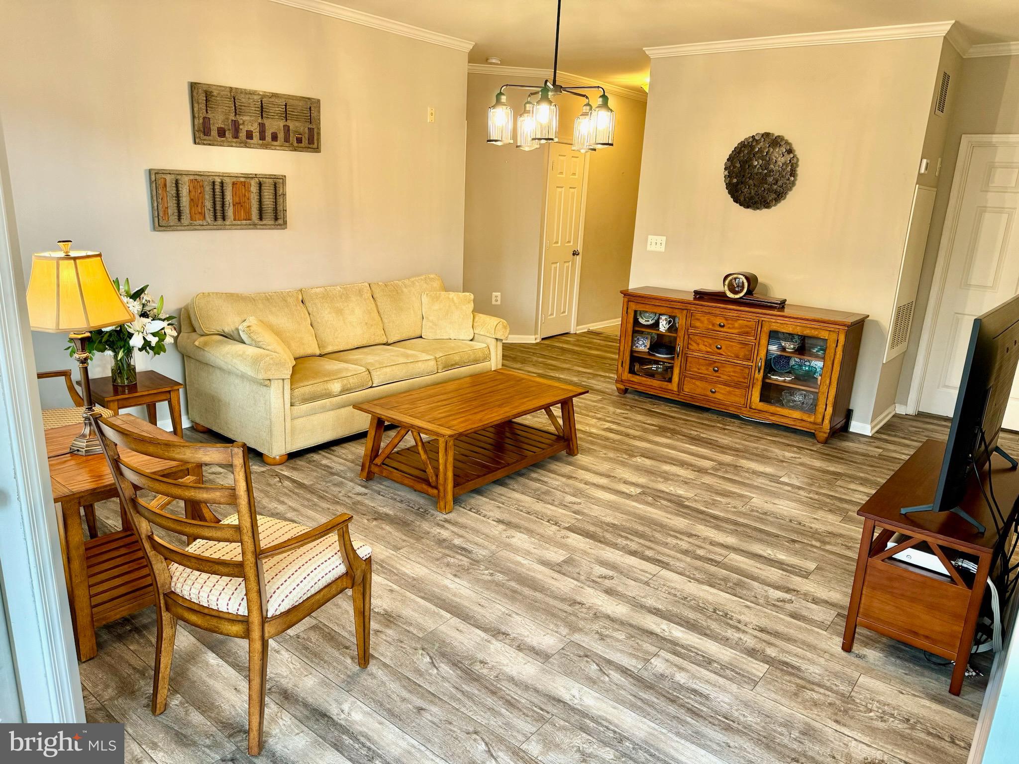 1515 North Point Drive, Unit 201 Reston, VA 20194 - Photo 7 of 37