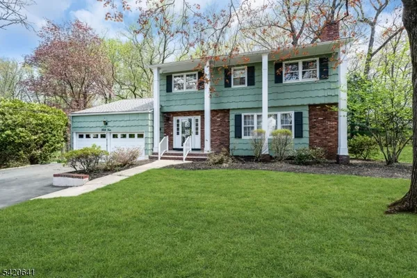 $1,049,000 | 44 Manitou Circle, Westfield, NJ 07090