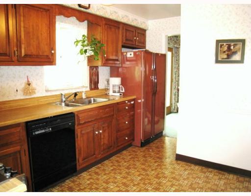 408 Edgewood Road Forest Hills, PA 15221 - Photo 8 of 13 Kitchen.