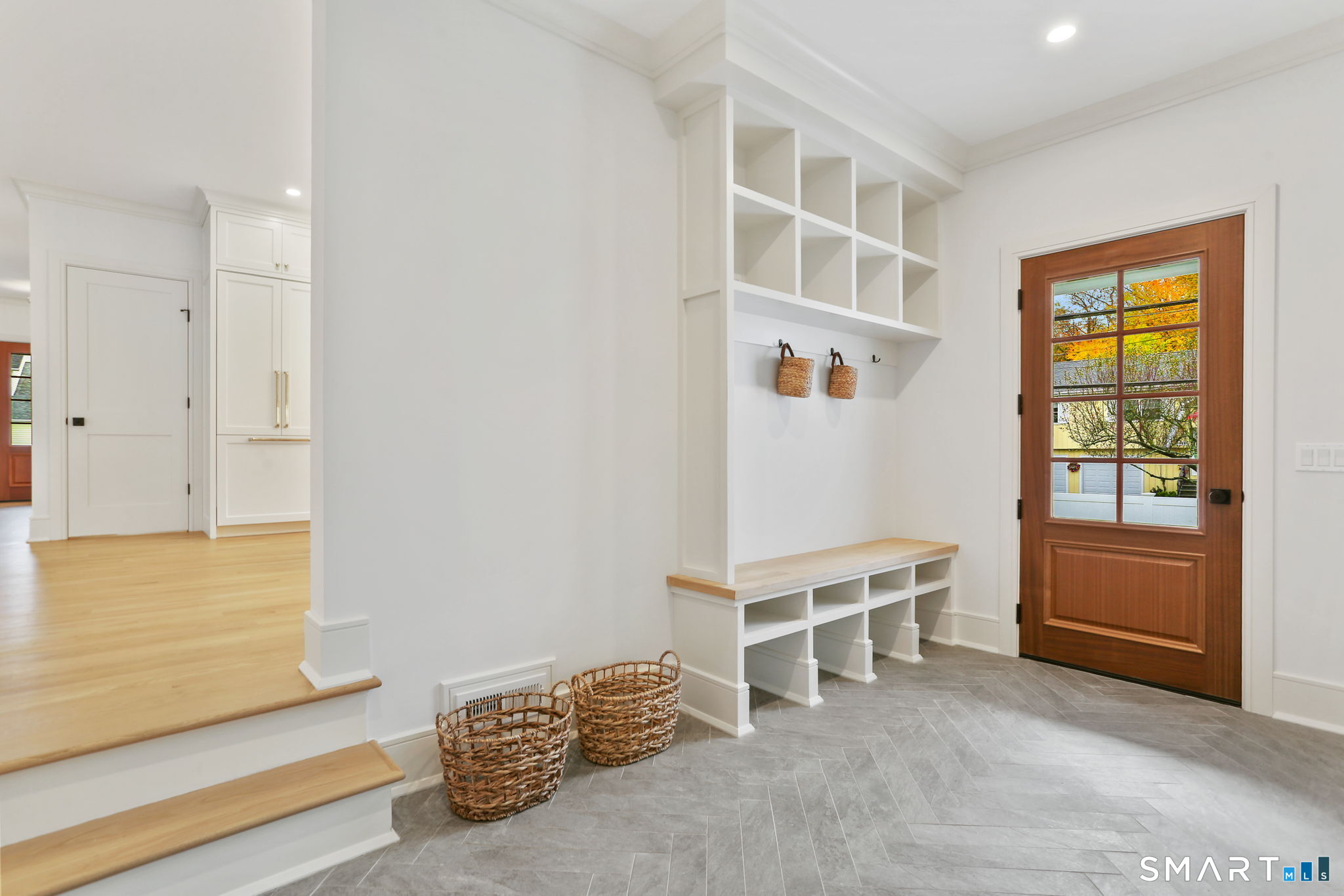 15 Barton Road Fairfield, CT 06824 - Photo 16 of 35