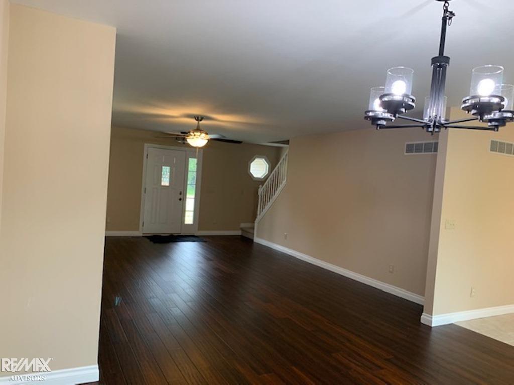 9583 Nook Road Algonac, MI 48001 - Photo 11 of 28 50052255-10.JPG