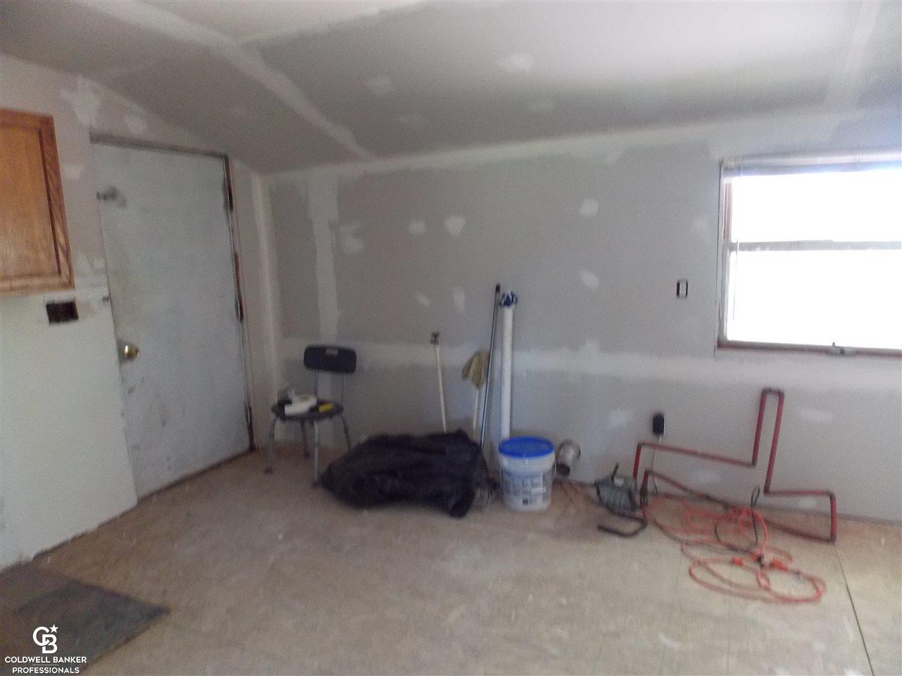 5905 North Pinnebog Road Port Austin, MI 48467 - Photo 10 of 27 50044174-9.JPG