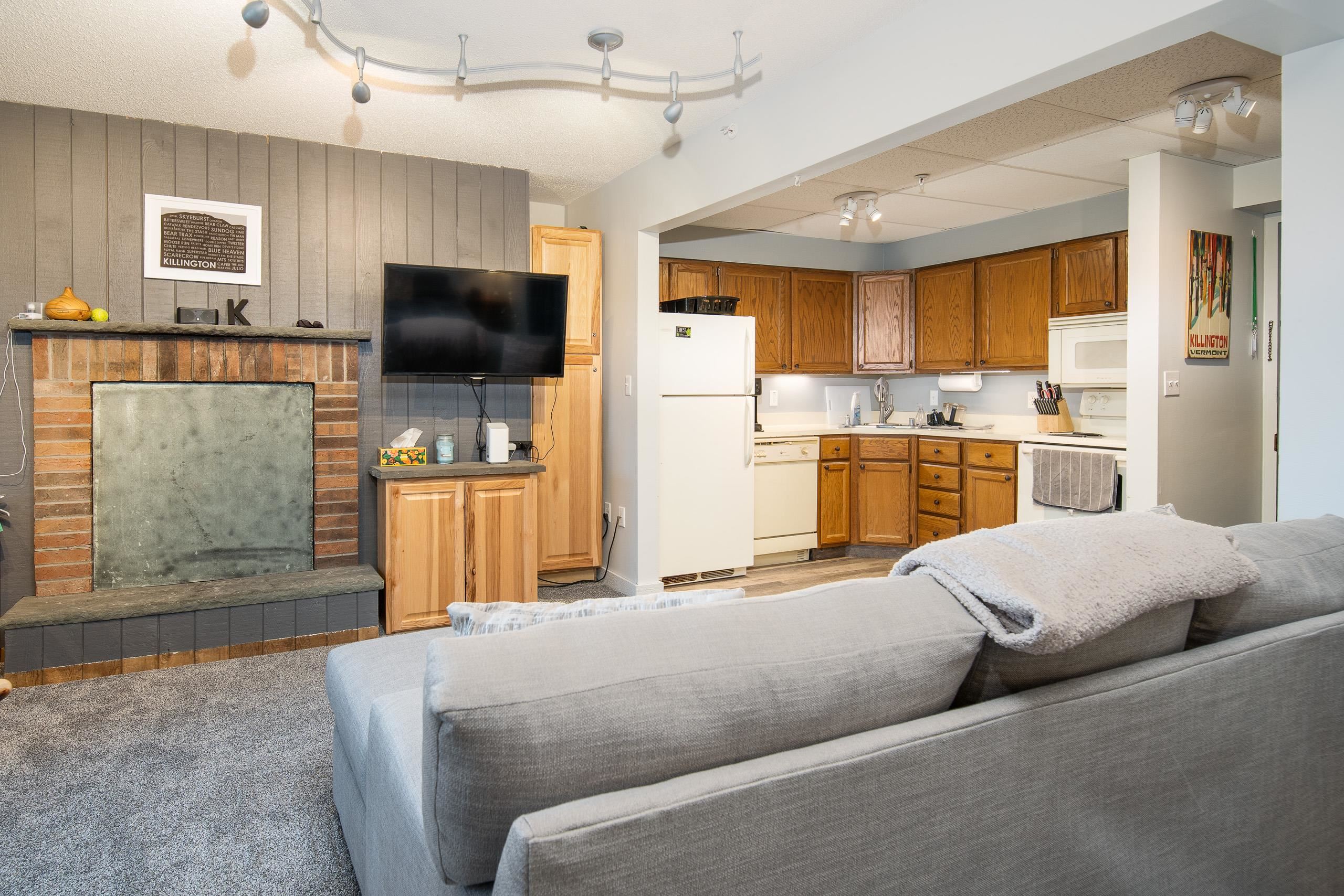 135 East Mountain Road, Unit 1F7 Killington, VT 05751 - Photo 8 of 30