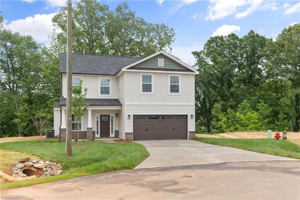 110 Vine Maple Court King, NC 27021 - Photo 4 of 40