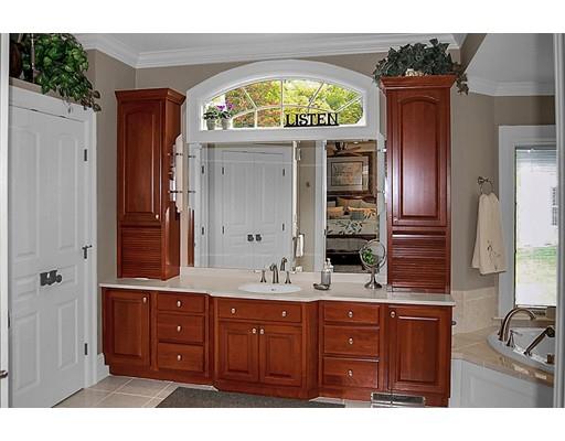 6 Noahs Way Sterling, MA 01564 - Photo 23 of 40