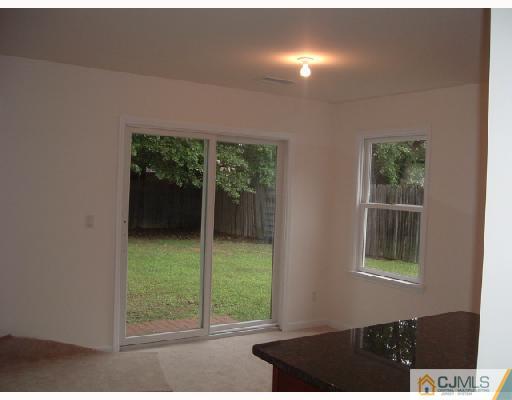 27 Crescent Road Edison, NJ 08817 - Photo 4 of 8