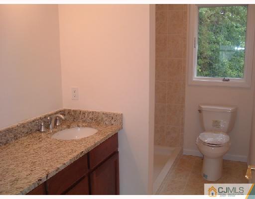 27 Crescent Road Edison, NJ 08817 - Photo 6 of 8