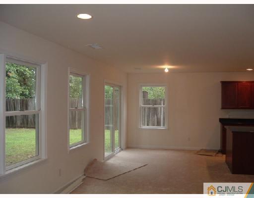 27 Crescent Road Edison, NJ 08817 - Photo 8 of 8