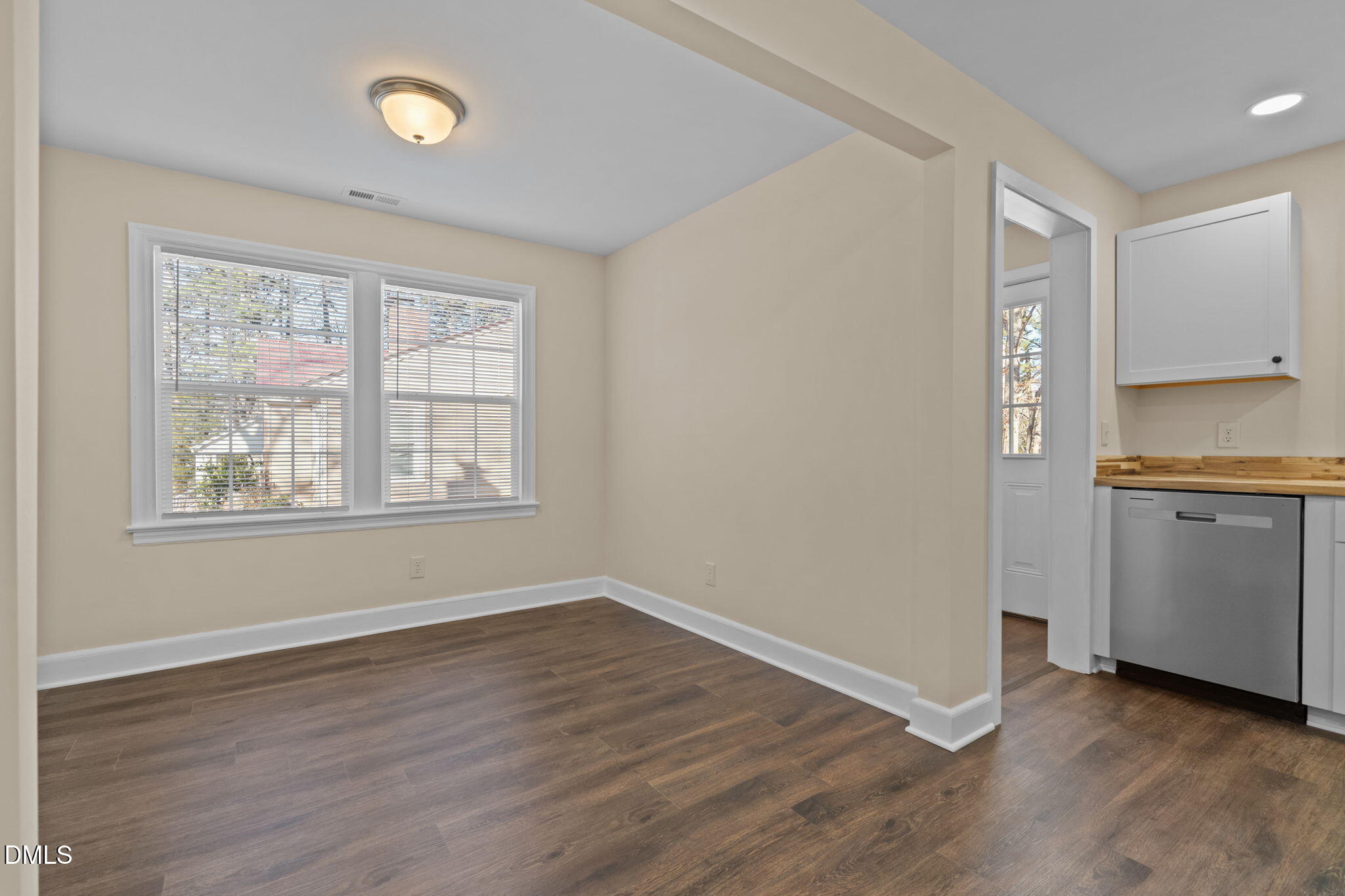 260 East Elm Street Robbins, NC 27325 - Photo 7 of 39 17-web-or-mls-DSC05404