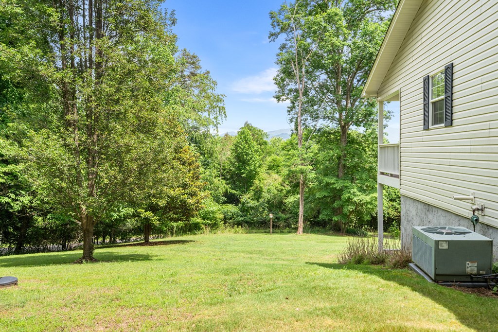 201 Tahlequah Ridge Hayesville, NC 28904 - Photo 36 of 51