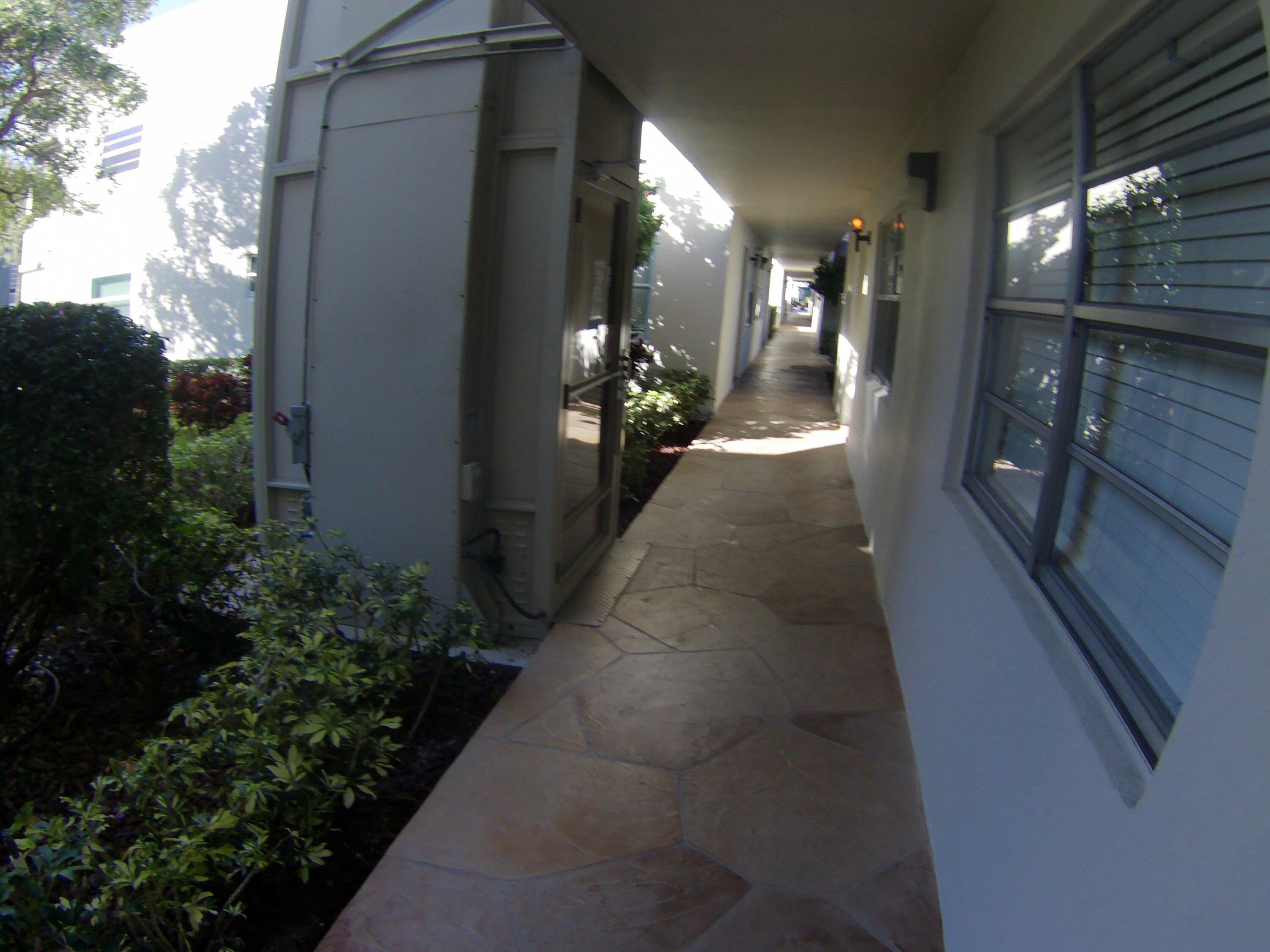 541 Normandy Lane Delray Beach, FL 33484 - Photo 3 of 23 a view of gallery