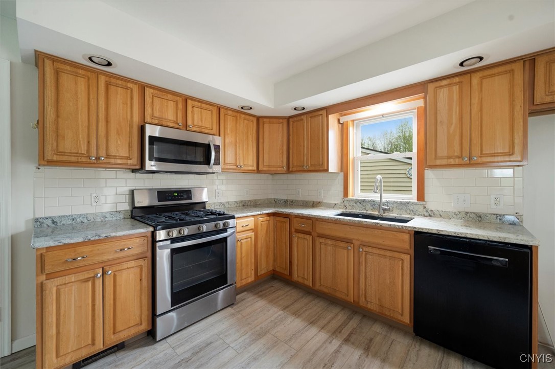 120 Getmac Avenue Lenox, NY 13032 - Photo 18 of 48