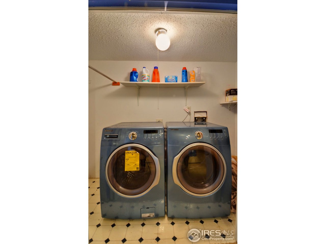 1400 Wildwood Road Fort Collins, CO 80521 - Photo 19 of 25 Washer and dryer included