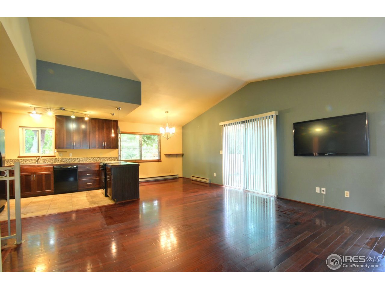 1400 Wildwood Road Fort Collins, CO 80521 - Photo 3 of 25 Living area