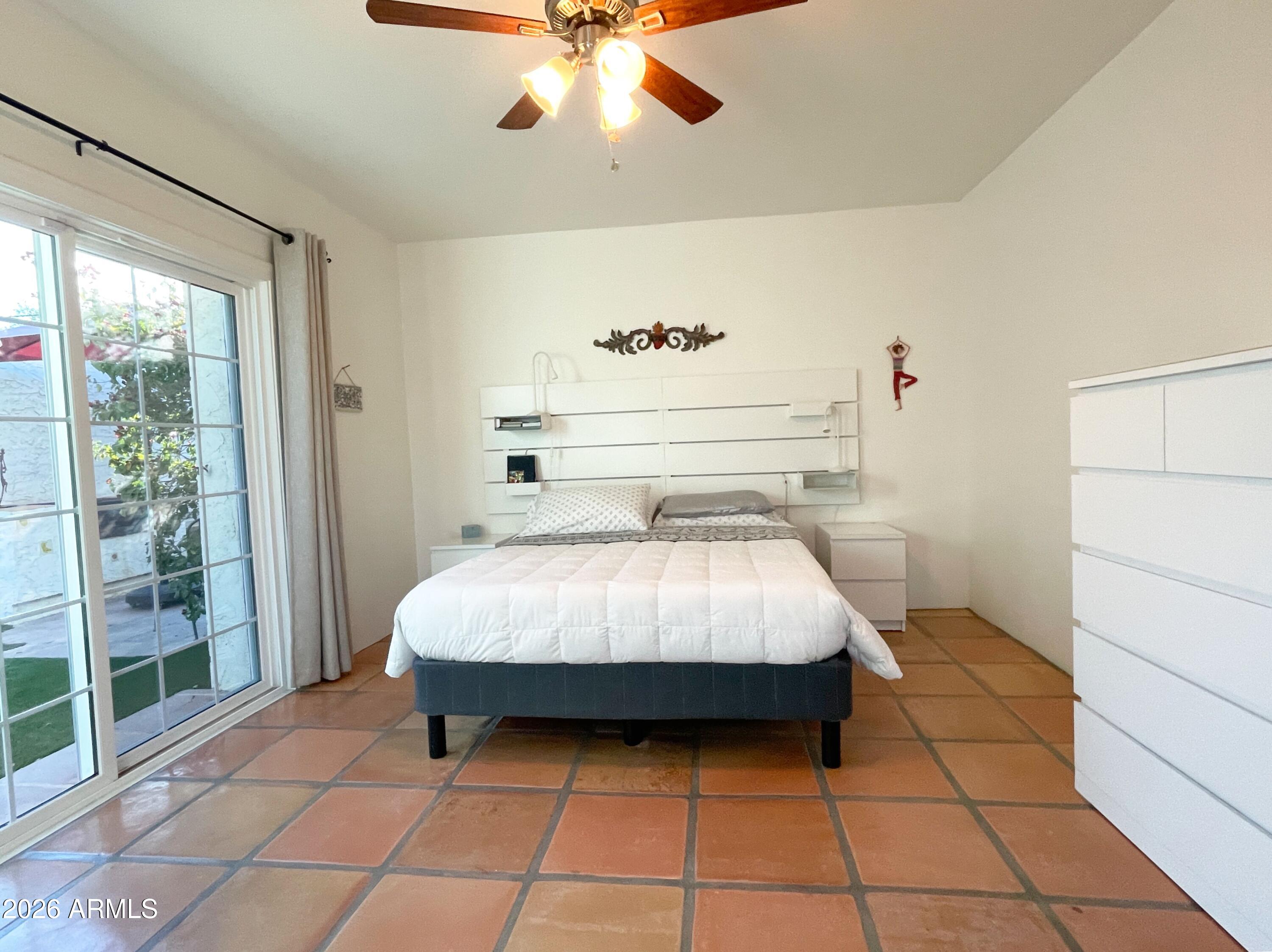 2107 East Monte Vista Road Phoenix, AZ 85006 - Photo 13 of 25 IMG_6277