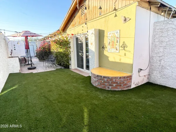 $1,895 | 2107 East Monte Vista Road, Phoenix, AZ 85006