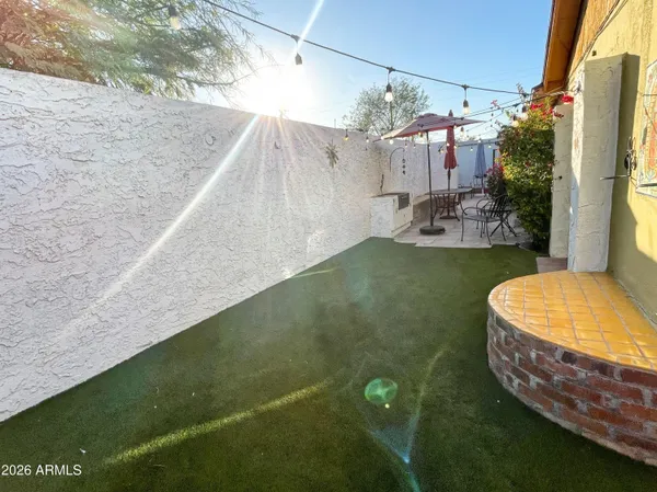 $1,895 | 2107 East Monte Vista Road, Phoenix, AZ 85006