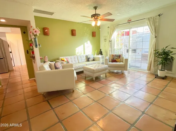 $1,895 | 2107 East Monte Vista Road, Phoenix, AZ 85006