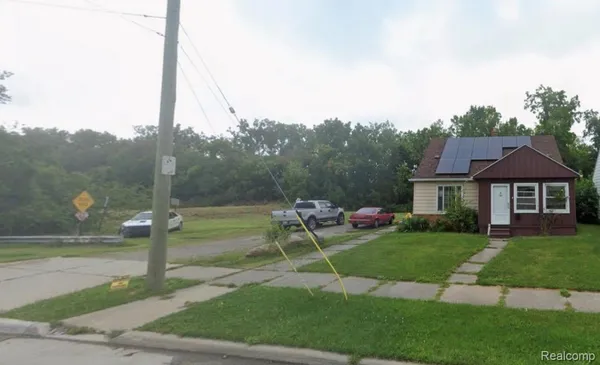 $145,900 | 2190 Goddard Road, Lincoln Park, MI 48146