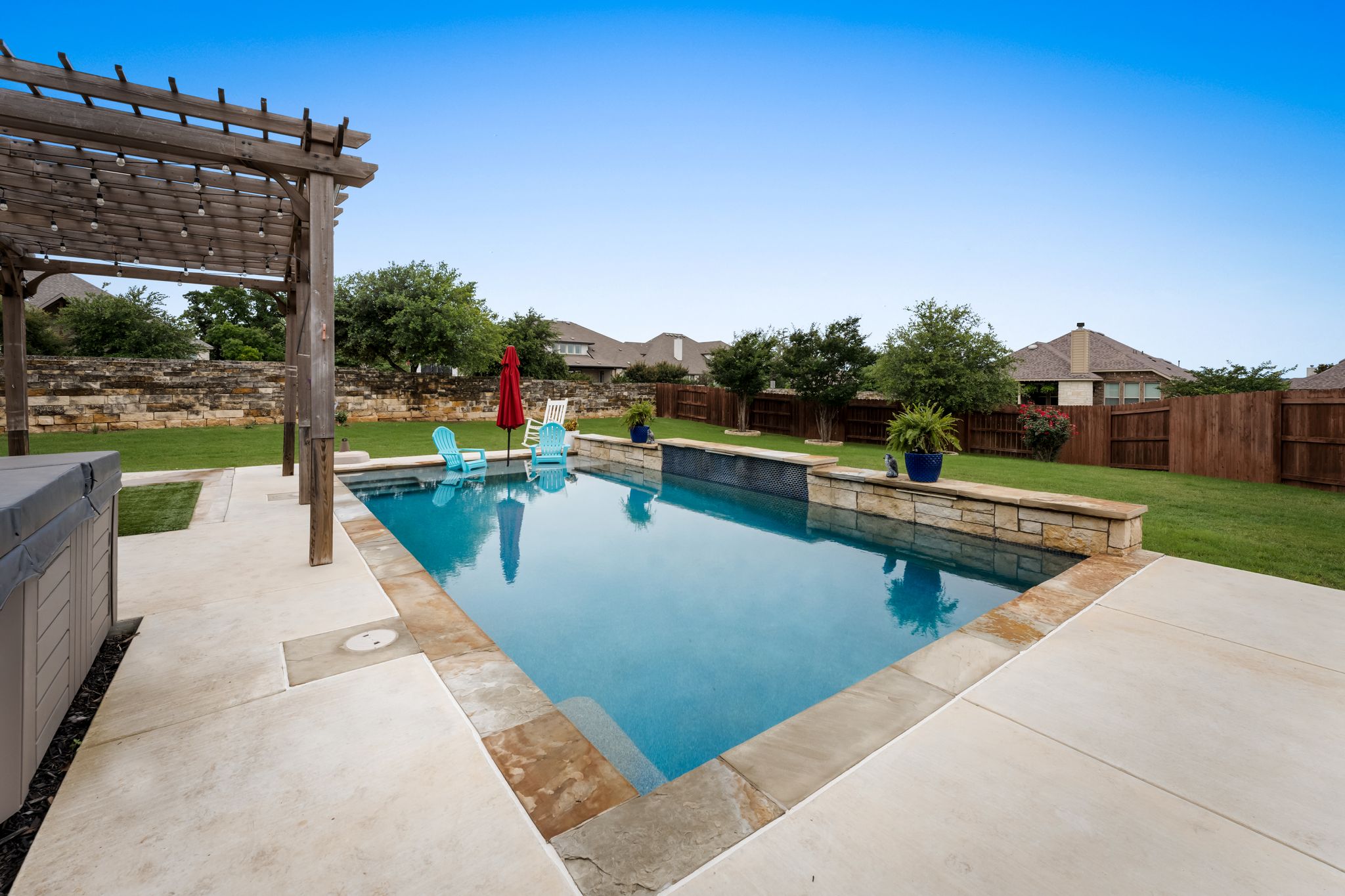 140 Waterloo Cove Georgetown, TX 78628 - Photo 37 of 40