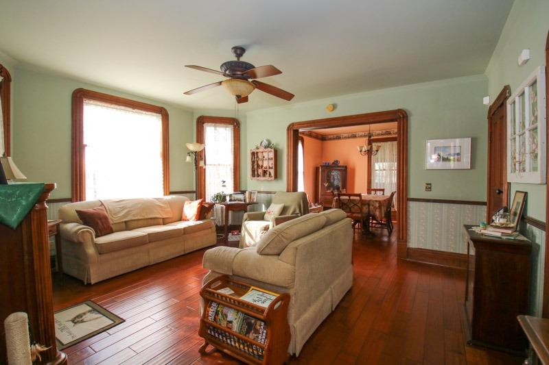 857 E Street Reedley, CA 93654 - Photo 19 of 77