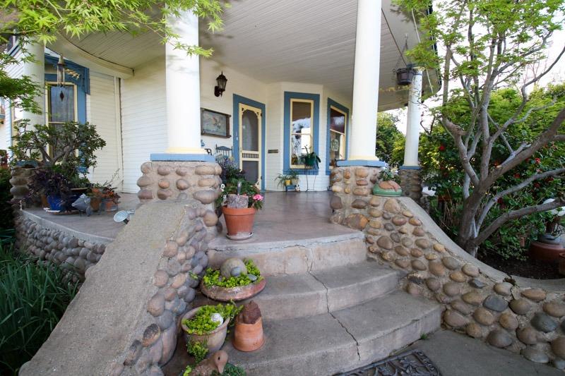857 E Street Reedley, CA 93654 - Photo 3 of 77