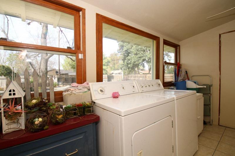 857 E Street Reedley, CA 93654 - Photo 35 of 77