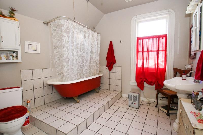 857 E Street Reedley, CA 93654 - Photo 49 of 77