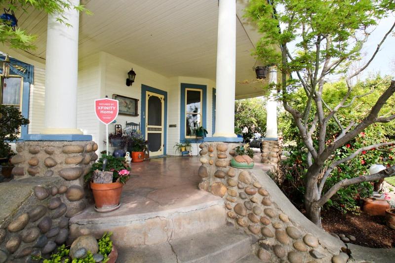 857 E Street Reedley, CA 93654 - Photo 8 of 77